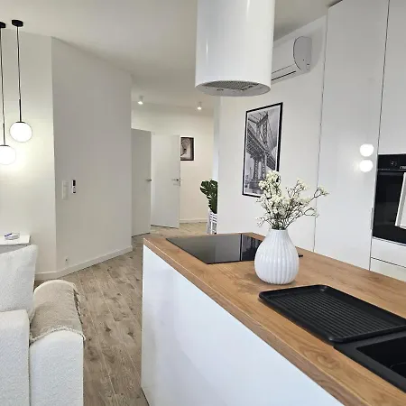 Urban Skyline - Sokolska Towers 30a - Gym & Sauna - 2 Free Garages - Luxury Appartamento Katowice