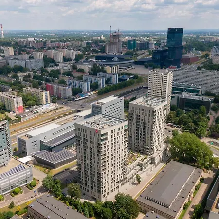 Urban Luxury Skyline Sokolska Towers 30a, 2 Free Garages, Gym & Sauna, Self Check-in Apartament Katowice