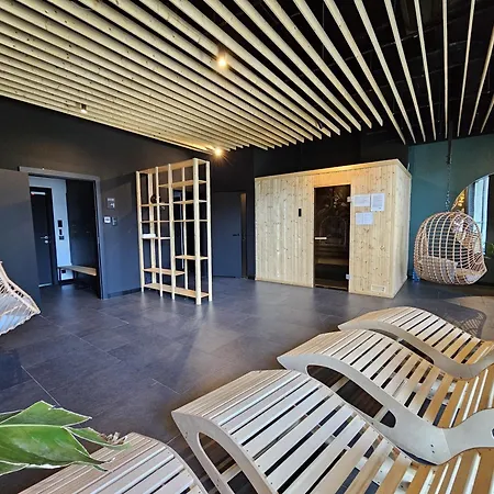 Urban Apartments Skyline - Sokolska Towers 30A - Gym & Sauna - 2 Free Garages - Luxury *