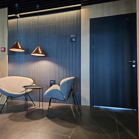 Urban Luxury Skyline Sokolska Towers 30a, 2 Free Garages, Gym & Sauna, Self Check-in Katowice