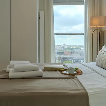 Apartment Urban Apartments Skyline - Sokolska Towers 30A - Gym & Sauna - 2 Free Garages - Luxury *