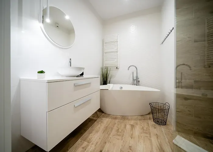 شقة Urban Luxury Skyline Sokolska Towers 30a, 2 Free Garages, Gym & Sauna, Self Check-in *