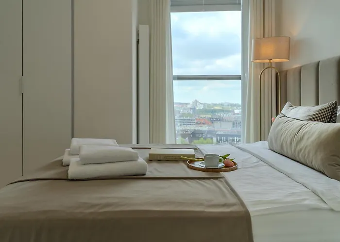 아파트 Urban Luxury Skyline Sokolska Towers 30a, 2 Free Garages, Gym & Sauna, Self Check-in *